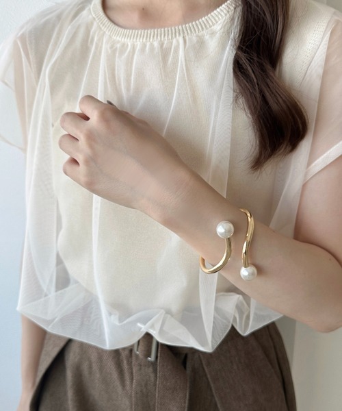 apres jour clair（アプレジュールクレア）の「【apres jour clair】ニュアンスパールバングル（バングル/リストバンド・レディース・ゴールド/シルバー・FREE）」の6枚目の写真