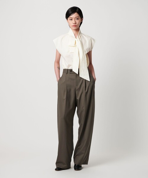 AEWEN MATOPH（イウエン マトフ）の「＜AEWEN MATOPH＞ウールタック カーブパンツ（その他パンツ・レディース・ブラック/オリーブ・34/38/36）」の21枚目の写真