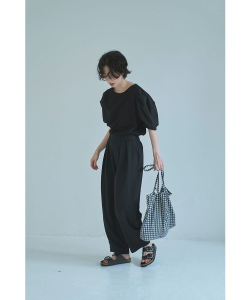 marjour(マージュール)の「SWITCHING LANTERN SLEEVE TEE(Tシャツ/カットソー・レディース・ブラック/オフホワイト・M)」の3枚目の写真