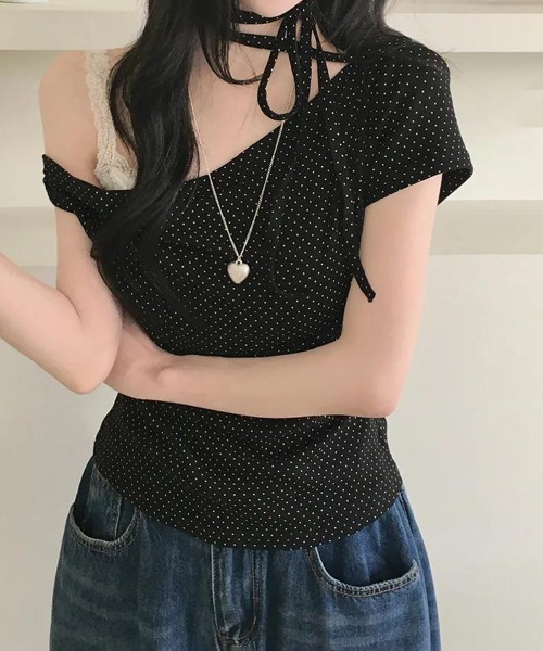 gossip!ロサンゼルス(ゴシップロサンゼルス)の「ハーフオープンショルダー アシンメトリートップス(Tシャツ/カットソー・レディース・ブラック/ホワイト・FREE)」の7枚目の写真