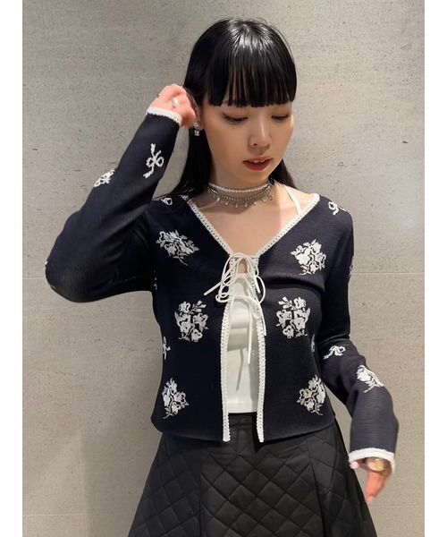 FURFUR（ファーファー）の「フラワーリボンジャガードカーディガン（カーディガン/ボレロ・レディース・ピンク/ライトブルー/ブラック・F）」の7枚目の写真
