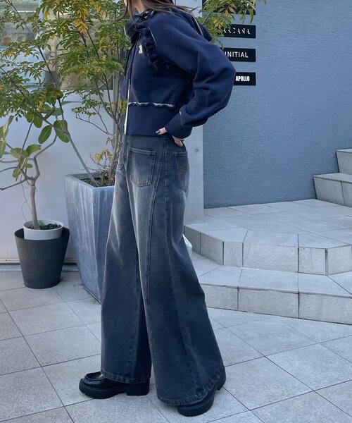 CIAOPANIC（チャオパニック）の「【CIAN DENIM/シアンデニム】スプリットフロントワイドデニム（デニムパンツ・レディース・ブルー/ブラック/グレー・X-SMALL/MEDIUM/SMALL）」の12枚目の写真