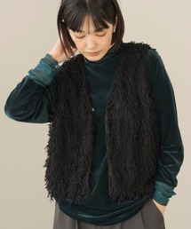 フェザーショートベスト