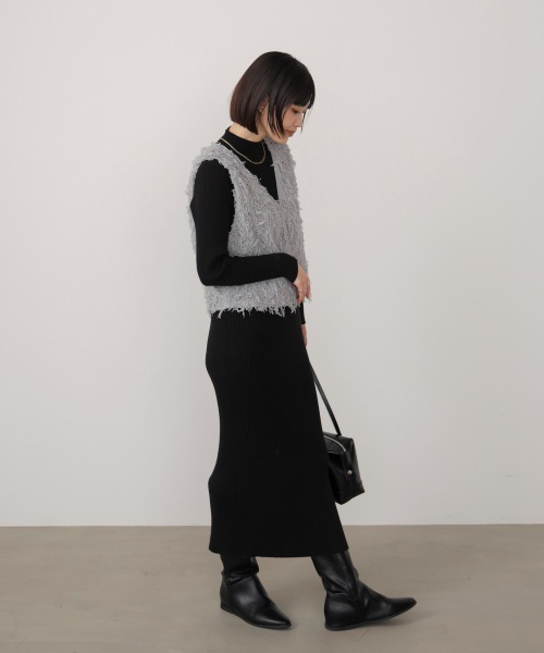 Bou Jeloud（ブージュルード）の「フェザーショートベスト（ベスト・レディース・ブラック/ライトグレー・38）」の8枚目の写真