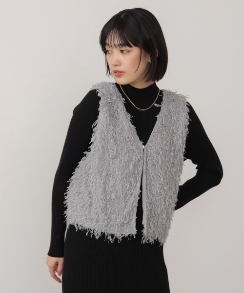 Bou Jeloud（ブージュルード）の「フェザーショートベスト（ベスト・レディース・ブラック/ライトグレー・38）」の10枚目の写真