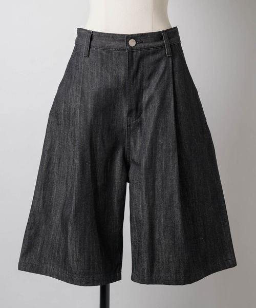 GIUNON(ジウノン)の「one tuck bermuda pants / ワンタックバミューダパンツ(その他パンツ・レディース・ブラック・FREE)」の16枚目の写真