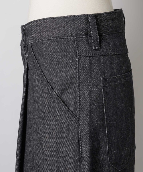 GIUNON(ジウノン)の「one tuck bermuda pants / ワンタックバミューダパンツ(その他パンツ・レディース・ブラック・FREE)」の9枚目の写真