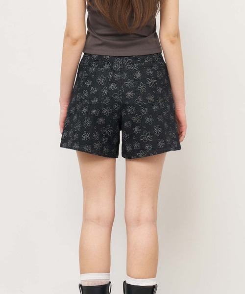 GENERAL IDEA(ジェネラルアイデア)の「GENERAL IDEA/ジェネラルアイディア flower denim shorts ショートパンツ(デニムパンツ・レディース・ブラック・S/M/L)」の3枚目の写真