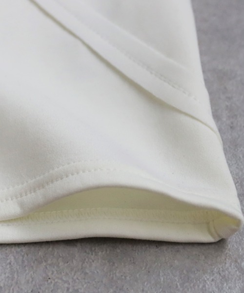 antiqua(アンティカ)の「星型テープ刺繍トップス(Tシャツ/カットソー・レディース・ブラック/ホワイト・ONESIZE)」の9枚目の写真