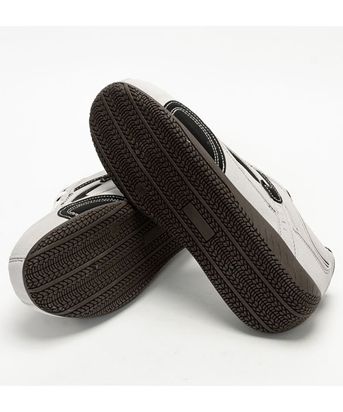 なっつんページ セール】フラットソール ドライビングスニーカー（スニーカー