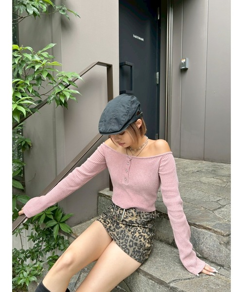 EVRIS（エヴリス）の「モールオフショルニットトップス（ニット/セーター・レディース・アイボリー/ブラック/ブルー/ピンク・FREE）」の6枚目の写真