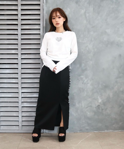 CECIL McBEE(セシルマクビー)の「サイドジャガードロゴ ダンボールニットナロースカート(スカート・レディース・グレー/ブラック・MEDIUM/LARGE)」の2枚目の写真