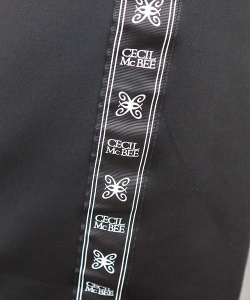 CECIL McBEE(セシルマクビー)の「サイドジャガードロゴ ダンボールニットナロースカート(スカート・レディース・グレー/ブラック・MEDIUM/LARGE)」の12枚目の写真