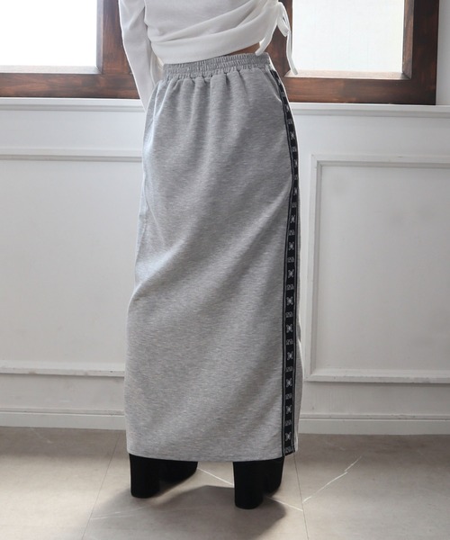 CECIL McBEE(セシルマクビー)の「サイドジャガードロゴ ダンボールニットナロースカート(スカート・レディース・グレー/ブラック・MEDIUM/LARGE)」の16枚目の写真