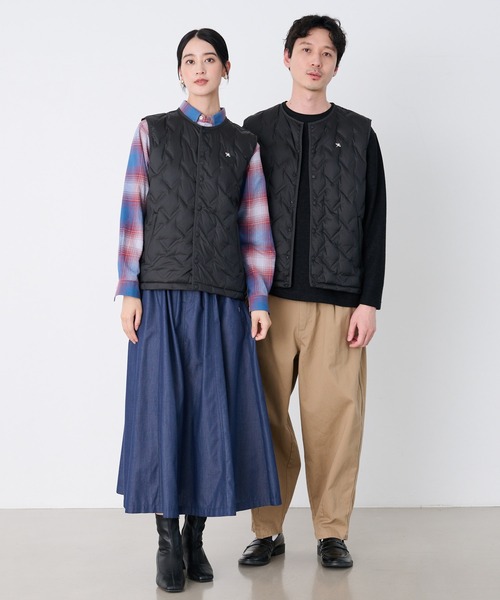 Arnold Palmer(アーノルドパーマー)の「シームレス シェア インナーダウンベスト(ダウンベスト・レディース・ダークベージュ/オフホワイト/ブラック・LL/L/M/S/XS)」の18枚目の写真