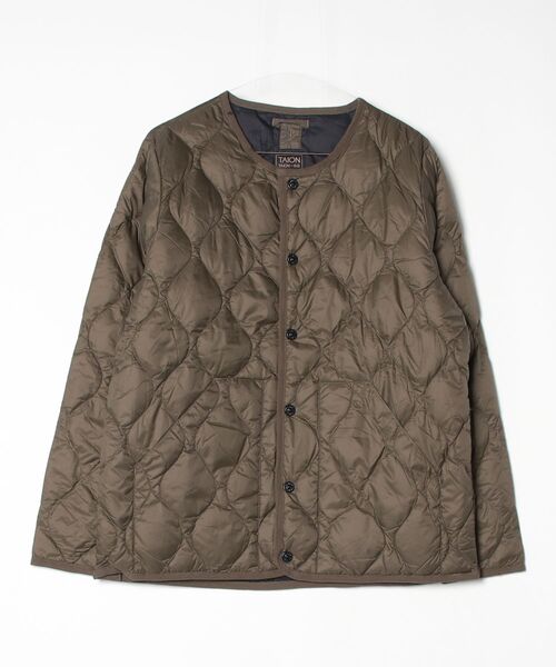 TAION（タイオン）の「【TAION】MILITARY CREW NECK DOWN JKT（SOFT SHELL）（ダウンジャケット/コート・メンズ・ダークオリーブ/ブラック・X-LARGE/MEDIUM/LARGE）」の11枚目の写真