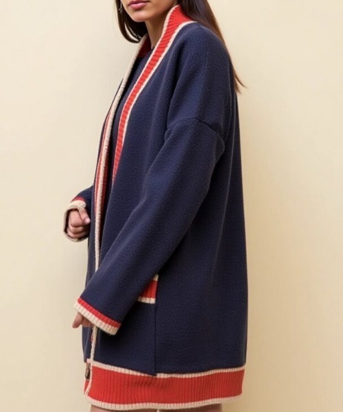 cammie(キャミー)の「配色デザインニットカーディガン(カーディガン/ボレロ・レディース・ネイビー/サックスブルー/オフホワイト/レッド/ベージュ・F)」の6枚目の写真