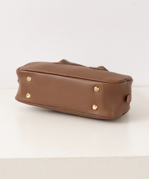 YOUNG&OLSEN The DRYGOODS STORE(ヤングアンドオルセン)の「【YOUNG&OLSEN】EMBOSSED LEATHER STUDENT S(ハンドバッグ・レディース・ブラウン/ベージュ/ブラック/ピンク/グレー・FREE)」の11枚目の写真