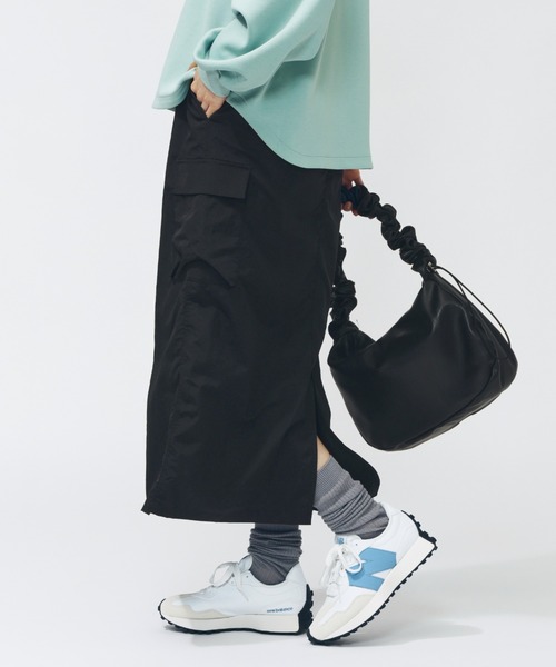 NEW BALANCE（ニューバランス）の「【別注】ニューバランス New Balance THE CITY シャイニーカーゴスカート 限定コラボ（スカート・レディース・グレー/ブラック/グリーン・L/M）」の9枚目の写真