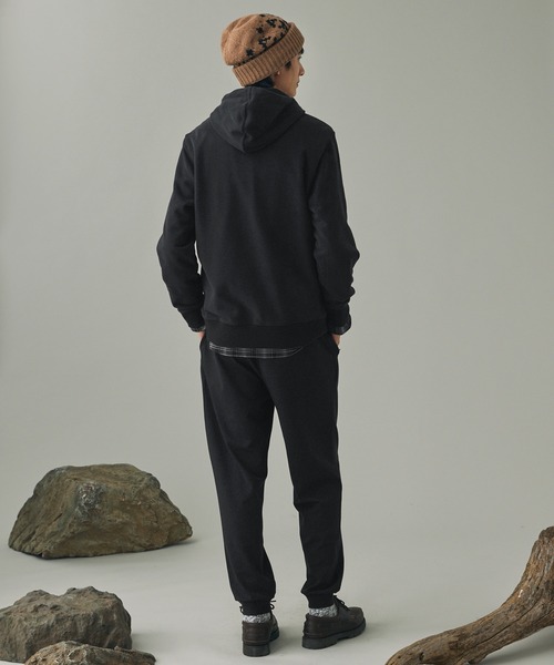 AIGLE（エーグル）の「フレンチテリースウェットフーディー / プルオーバーパーカー（パーカー・メンズ・ブラック/アイボリー・L/M）」の7枚目の写真