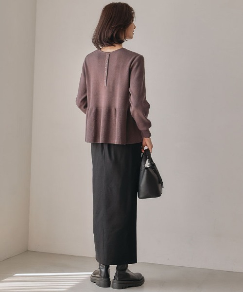 aquagarage（アクアガレージ）の「バックパールフレアニットトップス（ニット/セーター・レディース・チャコール/アイボリー/ブラック・L/M）」の22枚目の写真