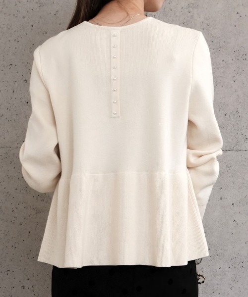 aquagarage（アクアガレージ）の「バックパールフレアニットトップス（ニット/セーター・レディース・チャコール/アイボリー/ブラック・L/M）」の20枚目の写真