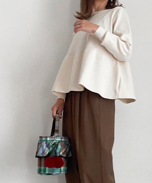 aquagarage（アクアガレージ）の「バックパールフレアニットトップス（ニット/セーター・レディース・チャコール/アイボリー/ブラック・L/M）」の12枚目の写真