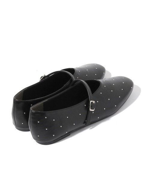 studio CLIP（スタディオクリップ）の「ワンストラップスタッズパンプス（パンプス・レディース・ブラック/アイボリー/ブラウン・MEDIUM/LARGE）」の7枚目の写真