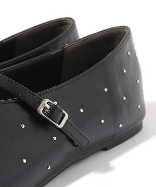 studio CLIP（スタディオクリップ）の「ワンストラップスタッズパンプス（パンプス・レディース・ブラック/アイボリー/ブラウン・MEDIUM/LARGE）」の10枚目の写真