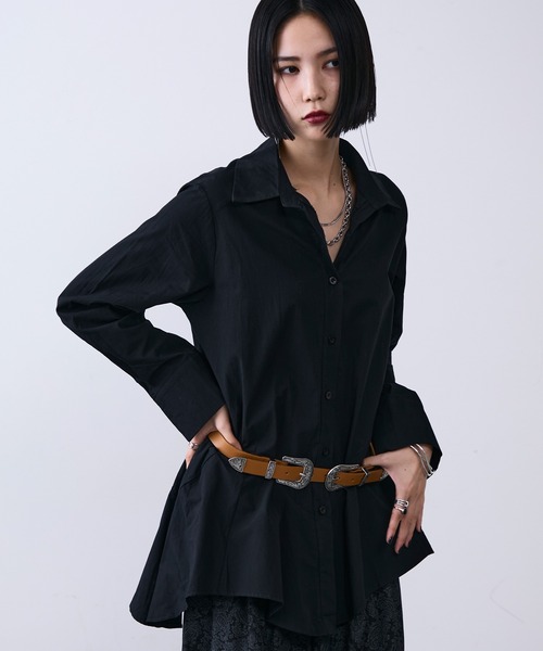 MONOe（モノエ）の「ベルト付きロングフレアシャツワンピース（シャツ/ブラウス・レディース・ボルドー/ホワイト/ブラック・FREE）」の2枚目の写真