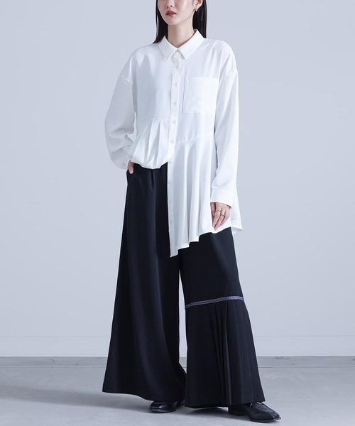 アシンメトリープリーツラインパンツ』（その他パンツ）｜kOhAKU