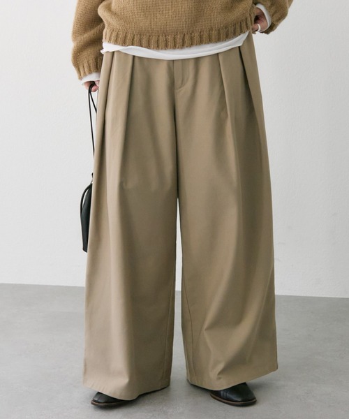 PUAL CE CIN（ピュアルセシン）の「コットンレーヨンツータックワイドパンツ（スラックス・レディース・ダークブラウン/ベージュ/キャメル・FREE）」の2枚目の写真
