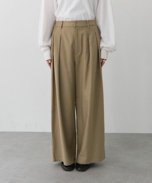 PUAL CE CIN（ピュアルセシン）の「コットンレーヨンツータックワイドパンツ（スラックス・レディース・ダークブラウン/ベージュ/キャメル・FREE）」の17枚目の写真