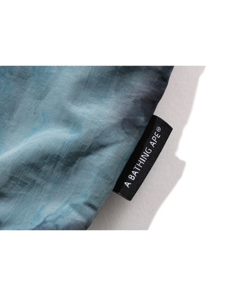 A BATHING APE（アベイシングエイプ）の「TIE DYE TRACK JACKET（ナイロンジャケット・メンズ・ブラック/ベージュ・LARGE/MEDIUM/X-LARGE/XX-LARGE）」の9枚目の写真