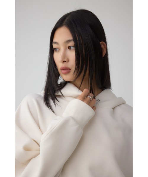 AZUL by moussy(アズールバイマウジー)の「フハクドッキングパーカー(パーカー・レディース・アイボリー/ブラック/チャコールグレー・FREE)」の4枚目の写真