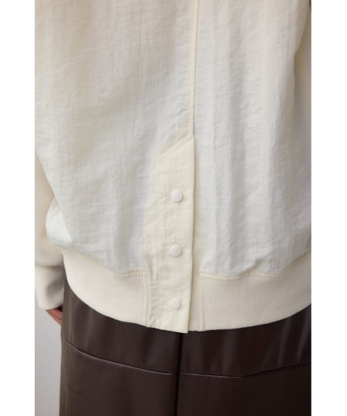 AZUL by moussy(アズールバイマウジー)の「フハクドッキングパーカー(パーカー・レディース・アイボリー/ブラック/チャコールグレー・FREE)」の15枚目の写真