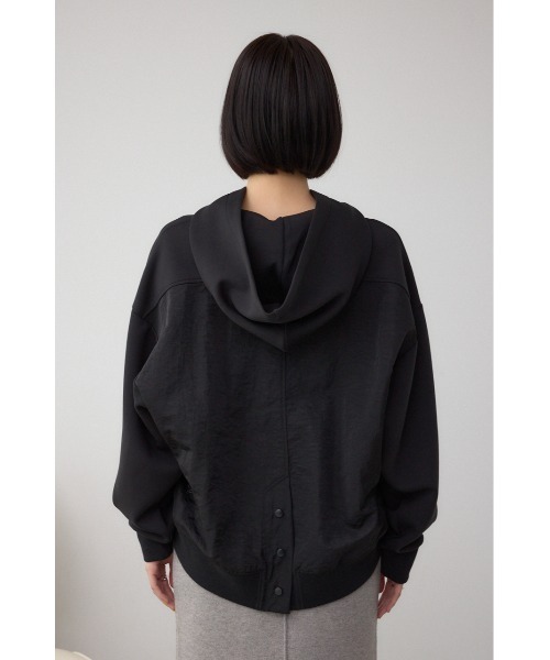 AZUL by moussy(アズールバイマウジー)の「フハクドッキングパーカー(パーカー・レディース・アイボリー/ブラック/チャコールグレー・FREE)」の20枚目の写真