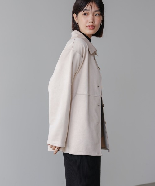 Bou Jeloud（ブージュルード）の「ステンカラースエードジャケット（テーラードジャケット・レディース・モカ/キャメル/オフホワイト・38）」の4枚目の写真