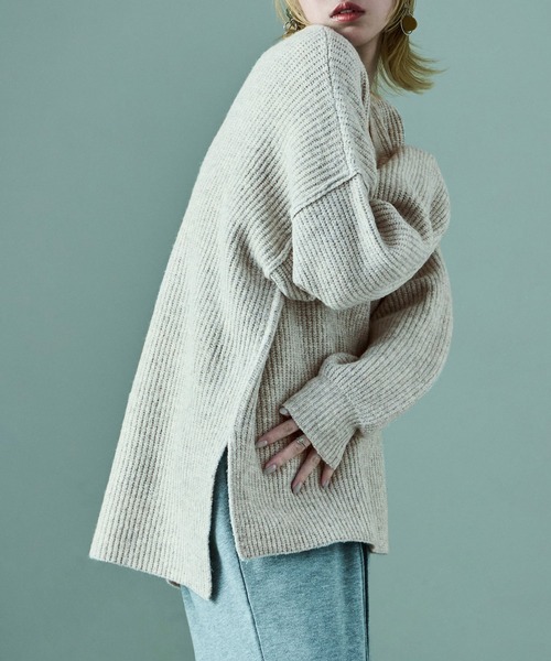 Fashion Letter（ファッションレター）の「Vネックニット オーバーサイズプルオーバー（ニット/セーター・レディース・ライトグレー/ブラウン/ブルーグリーン/ライトベージュ・M）」の22枚目の写真