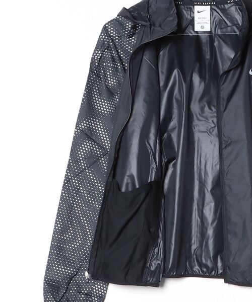 NIKE（ナイキ）の「ナイキ NIKE ナイキ  テンポ REPEL フラッシュ ジャケット（ナイロンジャケット・レディース・ブラック・S/M/L/XL）」の3枚目の写真