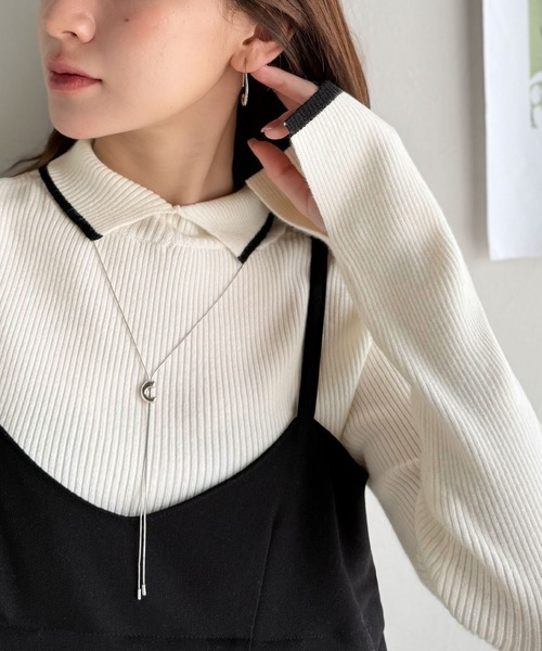 classicalelf(クラシカルエルフ)の「《daaco×クラシカルエルフコラボ》スタイリングが一気に垢抜ける。上品配色が映える袖スリット入り前後2WAYハイネックリブニット(ニット/セーター・レディース・ベージュ系その他/オフホワイト/チャコール・X-LARGE/SMALL/MEDIUM/LARGE)」の15枚目の写真