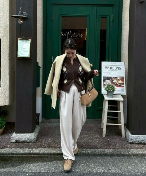 lawgy（ラウジー）の「handmade trapezoid collar jacket coat / ハンドメイドトラペゾイドカラージャケットコート（その他アウター・レディース・オートミール/イエロー・FREE）」の21枚目の写真