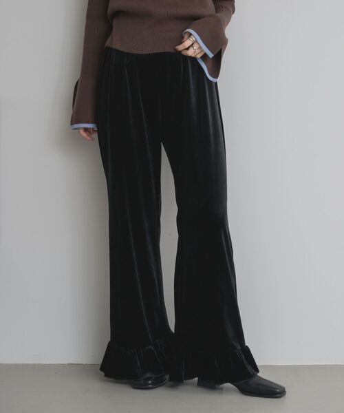 kivi（キヴィ）の「裾フレアベロアパンツ（その他パンツ・レディース・イエロー系/ブラウン/ブラック・FREE）」の2枚目の写真
