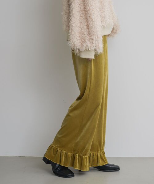 kivi（キヴィ）の「裾フレアベロアパンツ（その他パンツ・レディース・イエロー系/ブラウン/ブラック・FREE）」の11枚目の写真