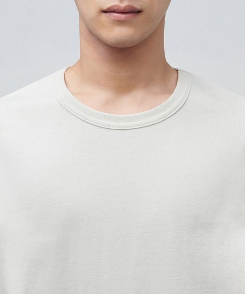 MUSINSA STANDARD（ムシンサスタンダード）の「リラックスフィットクルーネックTシャツ[ダスティクリーム]（Tシャツ/カットソー・メンズ・その他・MEDIUM/LARGE/X-LARGE/XXX-LARGE/SMALL/XX-LARGE）」の3枚目の写真