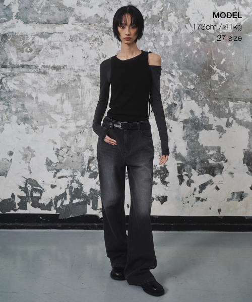 MUSINSA STANDARD WOMAN（ムシンサスタンダードウーマン）の「ウィメンズルーズフレアデニムパンツ[ウォッシュドブラック]（デニムパンツ・レディース・その他・30/24/25/26/27/28/29）」の2枚目の写真