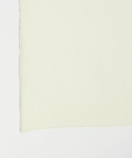 green label relaxing（グリーンレーベルリラクシング）の「カシミヤニット サイドライン ストール（ストール/ショール・レディース・ライトグレー/オフホワイト・FREE）」の7枚目の写真