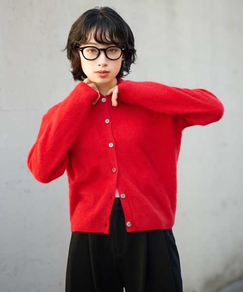 LAULEN(ローレン)の「wool cashmere collared knit cardigan /ウールカシミヤ襟付きニットカーディガン(カーディガン/ボレロ・レディース・レッド/イエロー/ブルー/ピンク・FREE)」の4枚目の写真