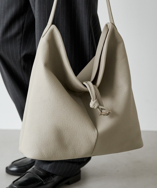 russet（ラシット）の「レザーワンショルダーバッグ（ショルダーバッグ・レディース・グレー系その他/ブラック・FREE）」の2枚目の写真