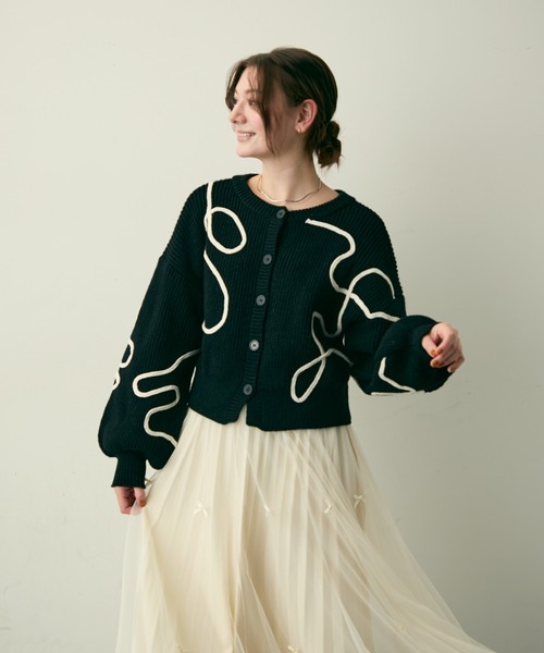 Lunea（ルネア）の「バイカラーニュアンスニットカーディガン（カーディガン/ボレロ・レディース・ホワイト/ブルー/ブラック・FREE）」の8枚目の写真